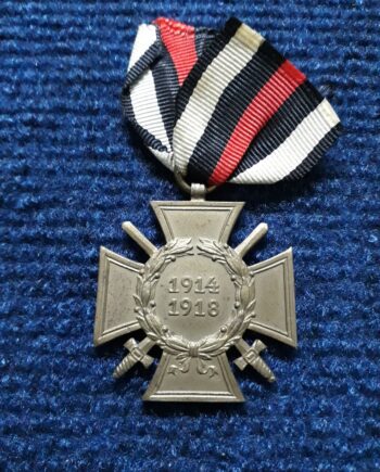 Alemanha – Ehrenkreuz des Weltkrieges 1914–1918 mit Schwertern (Cruz de Hindenburg para Combatente) – Fabricante B.H.L. (Bernhard Haarmann, Lüdenscheid)